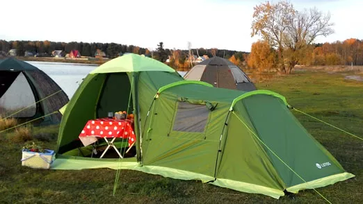 Летняя туристическая палатка ЛОТОС 3 Саммер с пристегнутым спальным модулем